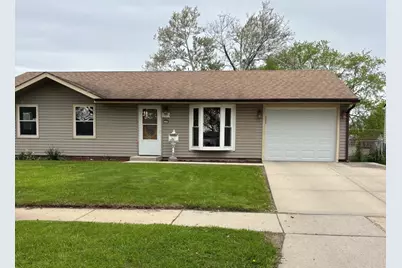 302 Ridge Circle, Streamwood, IL 60107 - Photo 1