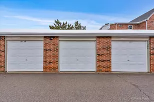 1332 Cunat Ct, Lake in the Hills, IL 60156 - Photo 12