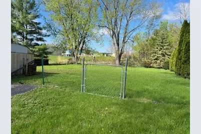 550 N Waddell Avenue, Freeport, IL 61032 - Photo 10
