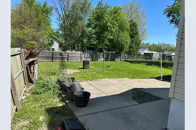 102 E Grove Street, Streator, IL 61364 - Photo 6