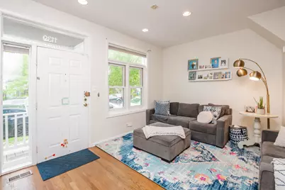 1139 W Roscoe Street, Chicago, IL 60657 - Photo 4