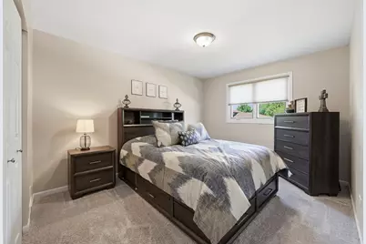 16450 Cherry Hill Avenue, Tinley Park, IL 60487 - Photo 10