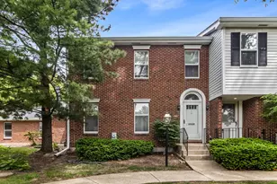 9031 Lincolnwood Dr, Evanston, IL 60203 - Photo 1