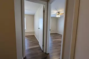 565 Somerset Ln, Crystal Lake, IL 60014 - Photo 8