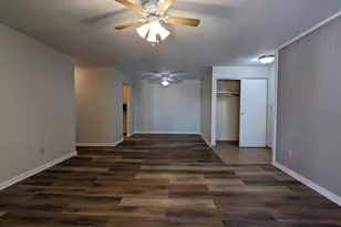 565 Somerset Ln, Crystal Lake, IL 60014 - Photo 10