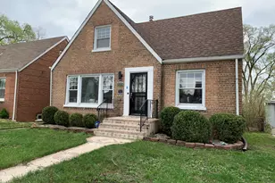 9825 S Avalon Ave, Chicago, IL 60628 - Photo 2