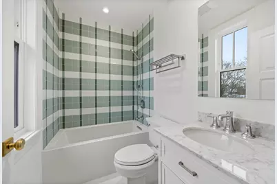 3902 N Hamilton Avenue, Chicago, IL 60618 - Photo 50
