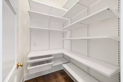 3902 N Hamilton Avenue, Chicago, IL 60618 - Photo 18