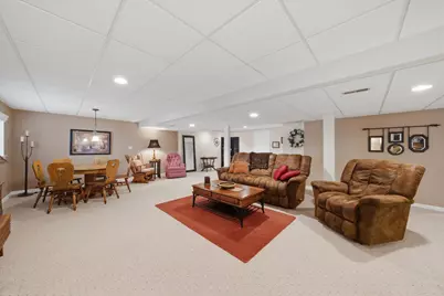 2714 Lake Shore Drive, Joliet, IL 60431 - Photo 22