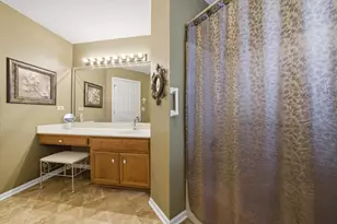 2714 Lake Shore Dr, Joliet, IL 60431 - Photo 14