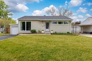 812 Kenilworth Ave, Joliet, IL 60435 - Photo 1