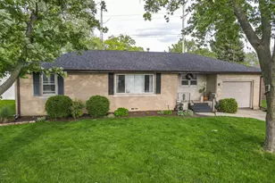 540 Jonette Ave, Bradley, IL 60915 - Photo 1