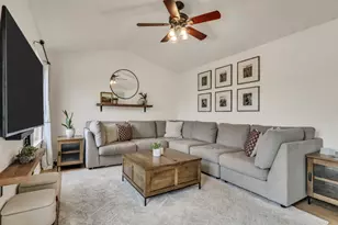 1263 E Essex Ct, Round Lake Beach, IL 60073 - Photo 18