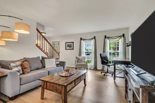 1263 E Essex Ct, Round Lake Beach, IL 60073 - Photo 8