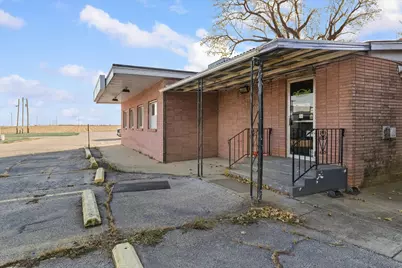 205 N State Route 54, Roberts, IL 60962 - Photo 4