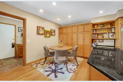 2254 Tamarack Drive, Downers Grove, IL 60515 - Photo 4