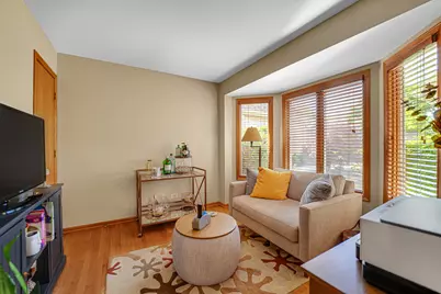 2254 Tamarack Drive, Downers Grove, IL 60515 - Photo 14