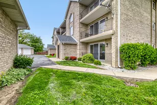 8832 Amelia Ct, Justice, IL 60458 - Photo 20