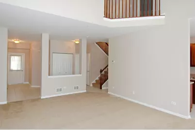 2162 Yale Circle, Hoffman Estates, IL 60192 - Photo 2