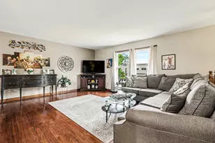 15218 Rob Roy Dr, Oak Forest, IL 60452 - Photo 6