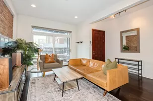 2322 W Augusta Blvd, Chicago, IL 60622 - Photo 2