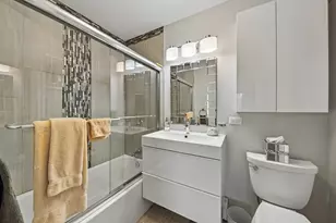 601 E 32nd St, Chicago, IL 60616 - Photo 12