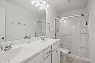 2325 Venture Dr, Schaumburg, IL 60173 - Photo 14