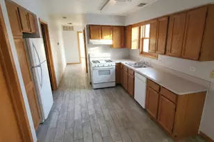445 W 37th St, Chicago, IL 60609 - Photo 2