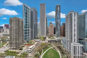 201 N Westshore Dr, Chicago, IL 60601 - Photo 18