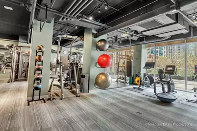 201 N Westshore Drive #1006, Chicago, IL 60601 - Photo 22