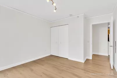 201 N Westshore Drive #1006, Chicago, IL 60601 - Photo 6