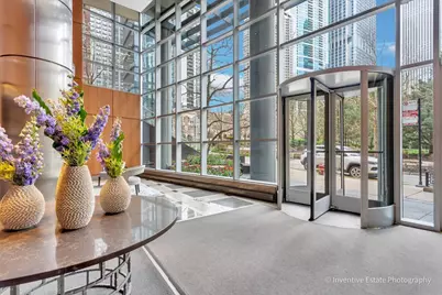 201 N Westshore Drive #1006, Chicago, IL 60601 - Photo 2
