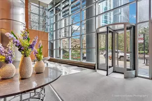 201 N Westshore Dr, Chicago, IL 60601 - Photo 2