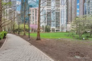 201 N Westshore Dr, Chicago, IL 60601 - Photo 22