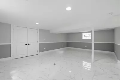 8641 S Kingston Avenue, Chicago, IL 60617 - Photo 20