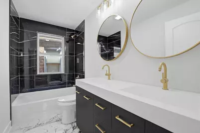 8641 S Kingston Avenue, Chicago, IL 60617 - Photo 10
