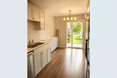 639 Shaw Court #639, Schaumburg, IL 60194 - Photo 6