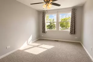 639 Shaw Ct, Schaumburg, IL 60194 - Photo 12
