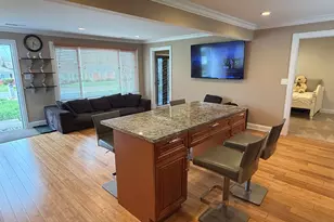 27 E 14th Pl, Lombard, IL 60148 - Photo 12