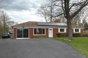 27 E 14th Pl, Lombard, IL 60148 - Photo 1