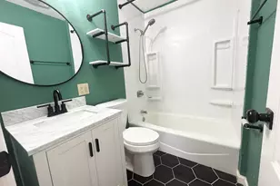 805 N Reel St, Salem, IL 62881 - Photo 8