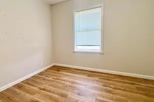 805 N Reel St, Salem, IL 62881 - Photo 10