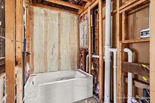 3636 N Ashland Ave, Chicago, IL 60613 - Photo 8