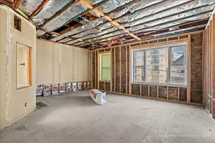 3636 N Ashland Ave, Chicago, IL 60613 - Photo 2