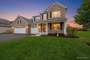 8992 Pearsall Dr, Huntley, IL 60142 - Photo 2