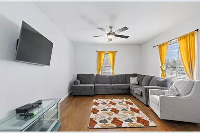 308 S 8th Street, Dekalb, IL 60115 - Photo 4