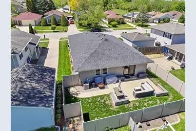 1041 Fulton Drive, Streamwood, IL 60107 - Photo 36