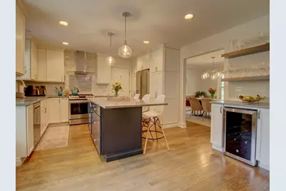 129 S Adams Street, Hinsdale, IL 60521 - Photo 2
