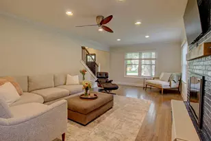 129 S Adams St, Hinsdale, IL 60521 - Photo 8