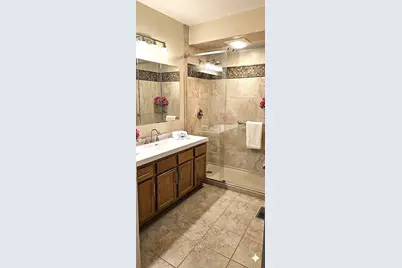 450 Rosewood Crossing, Lindenhurst, IL 60046 - Photo 20